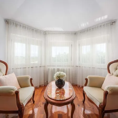 Eufemia By Briskva וילה פורץ