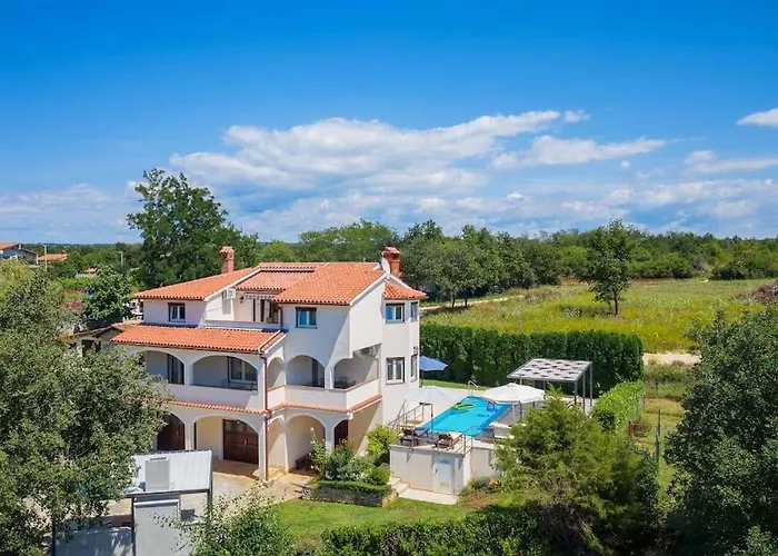 Eufemia By Briskva *