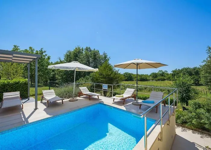 Eufemia By Briskva Villa *