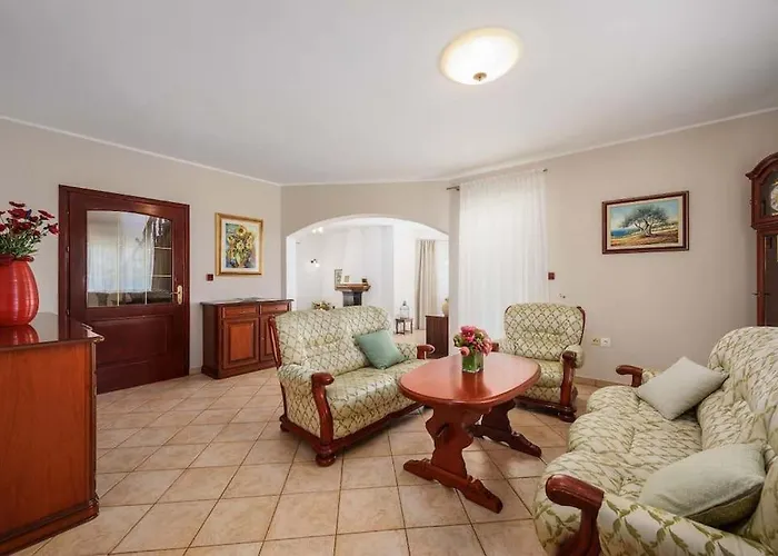 Βίλα Eufemia By Briskva *