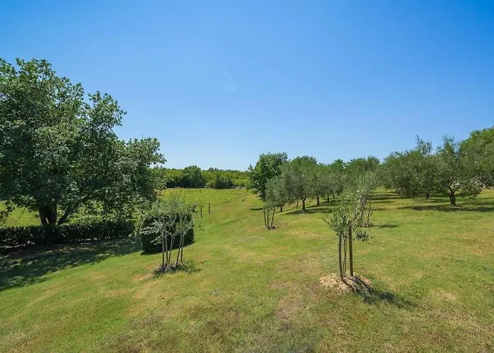 Vila Eufemia By Briskva